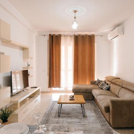 Rs Place 1-Bedroom Apartment Tirana Kültér fotó