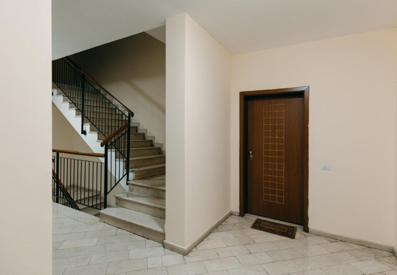 Rs Place 1-Bedroom Apartment Tirana Kültér fotó