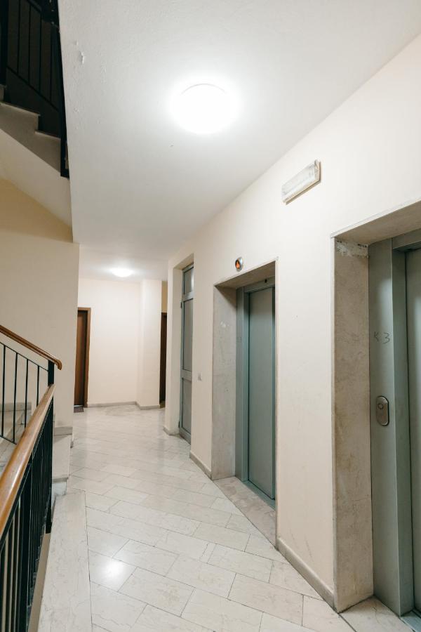 Rs Place 1-Bedroom Apartment Tirana Kültér fotó