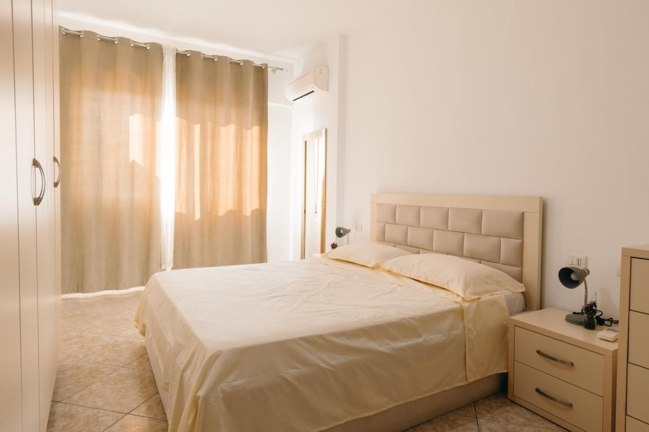 Rs Place 1-Bedroom Apartment Tirana Kültér fotó