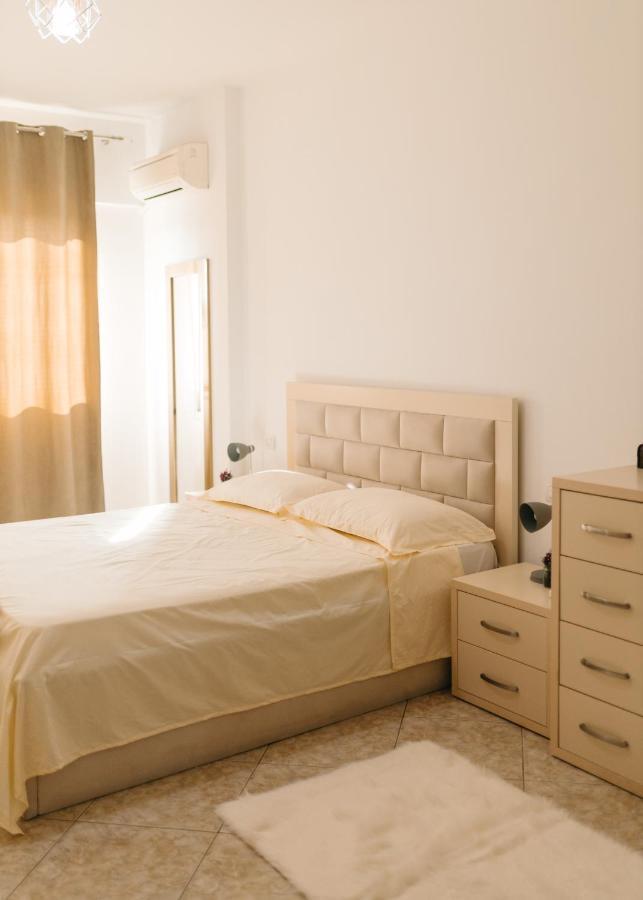 Rs Place 1-Bedroom Apartment Tirana Kültér fotó