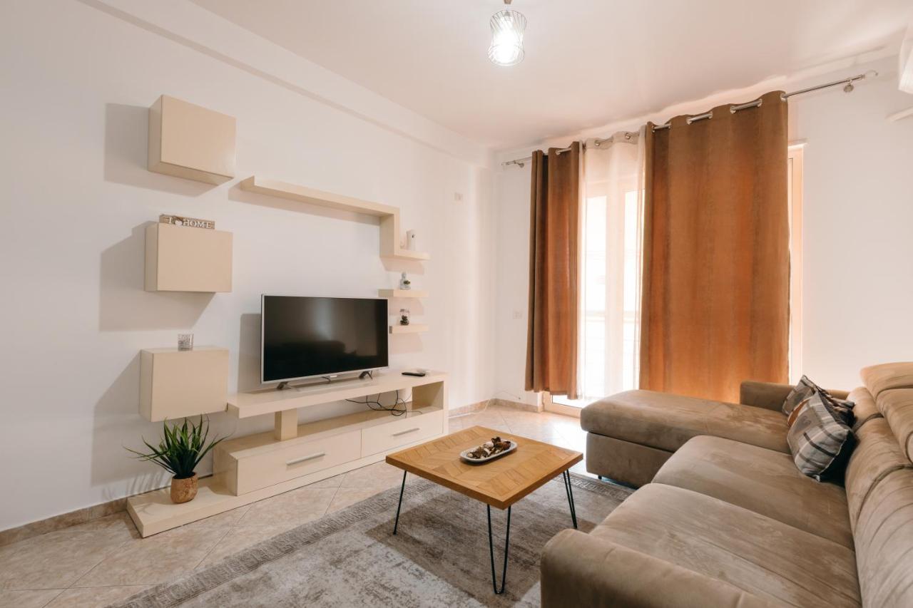 Rs Place 1-Bedroom Apartment Tirana Kültér fotó
