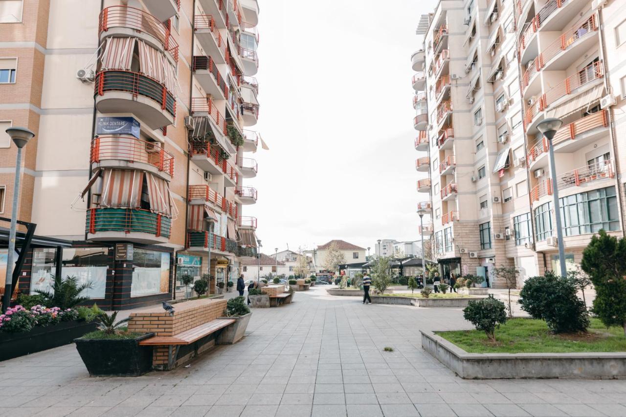 Rs Place 1-Bedroom Apartment Tirana Kültér fotó